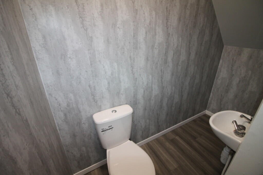 GF WC (2)