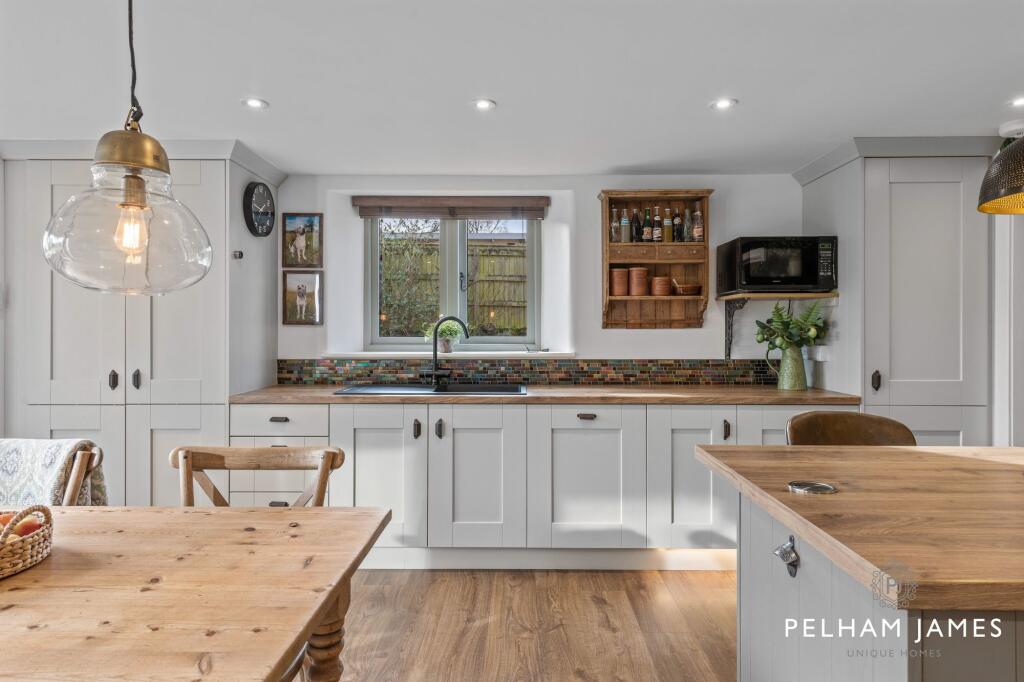 21 Main Street, Cottesmore - Kitchen