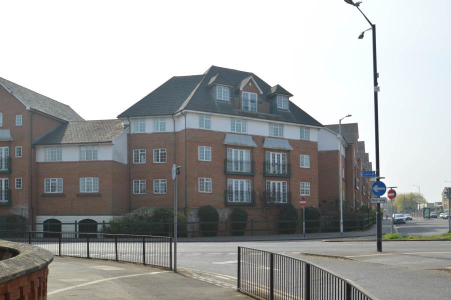 Knights Place, Windsor