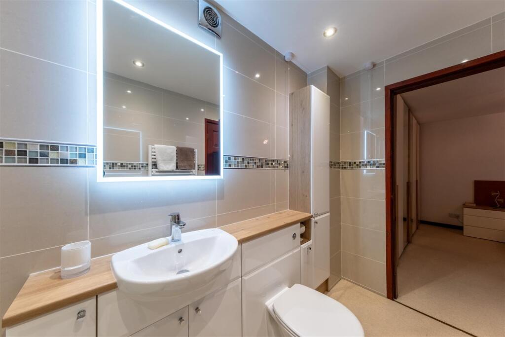 1 Fern Lea Mews-024.jpg