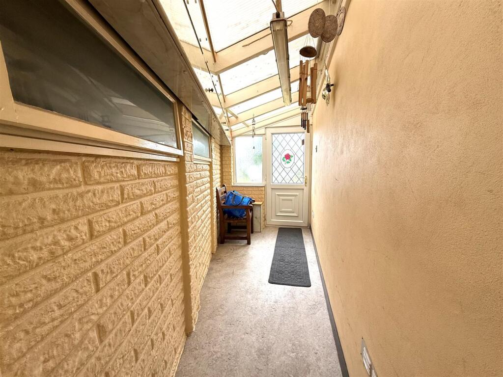 43 uttox lean.jpeg