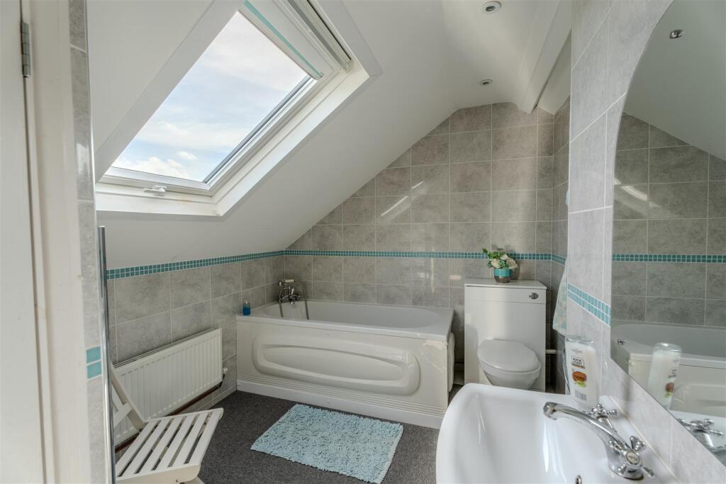 1 Martindale Ave-03.jpg