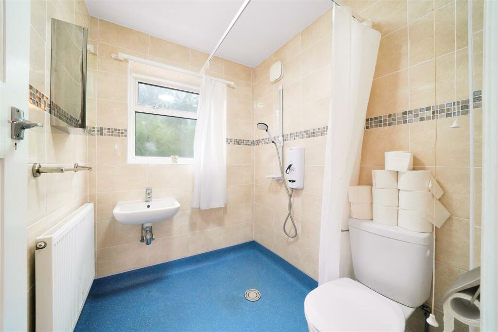 16 Elton Avenue - qufnhJUlLAiqHQUNb5dj.jpg