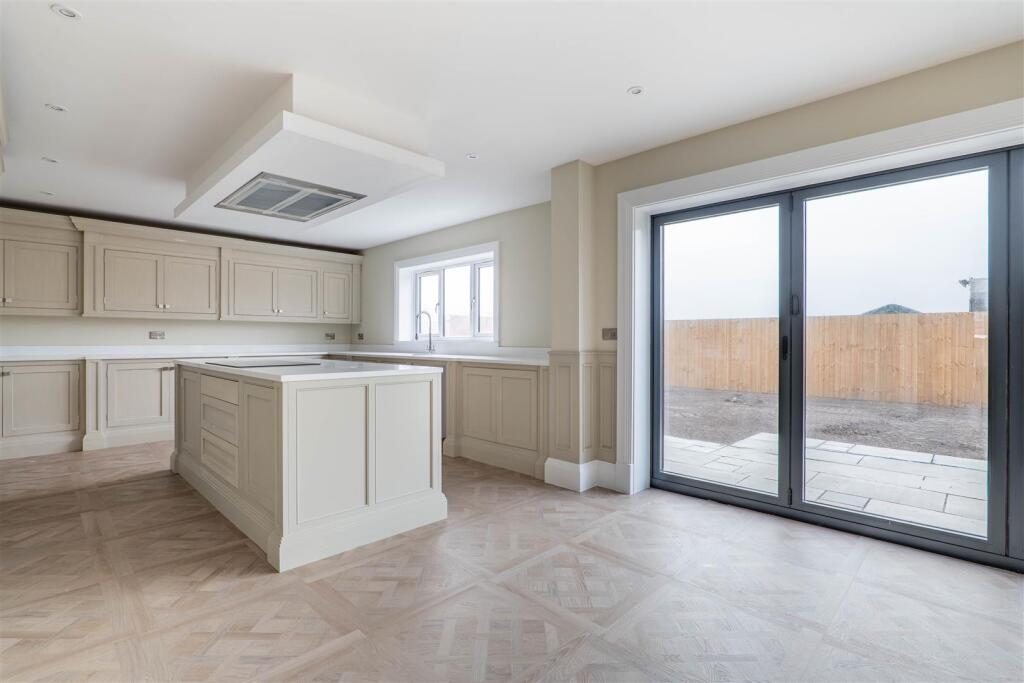 Kitchen/Diner/Snug (Example)