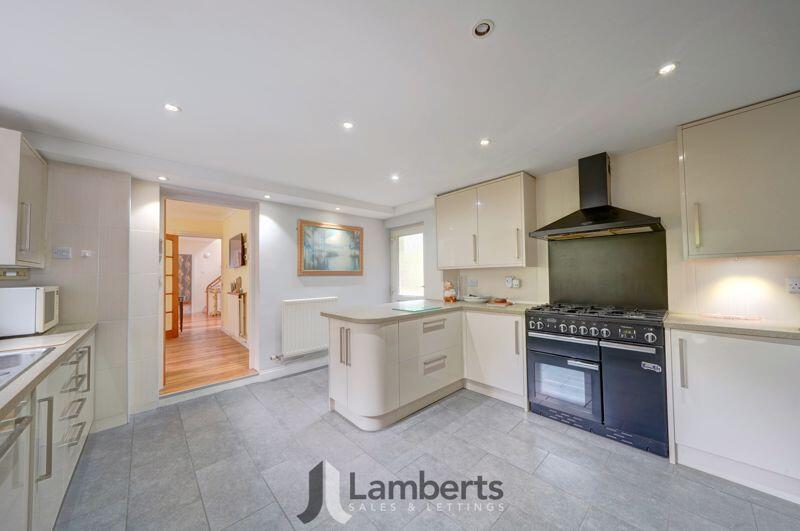 Kitchen/Breakfast Room