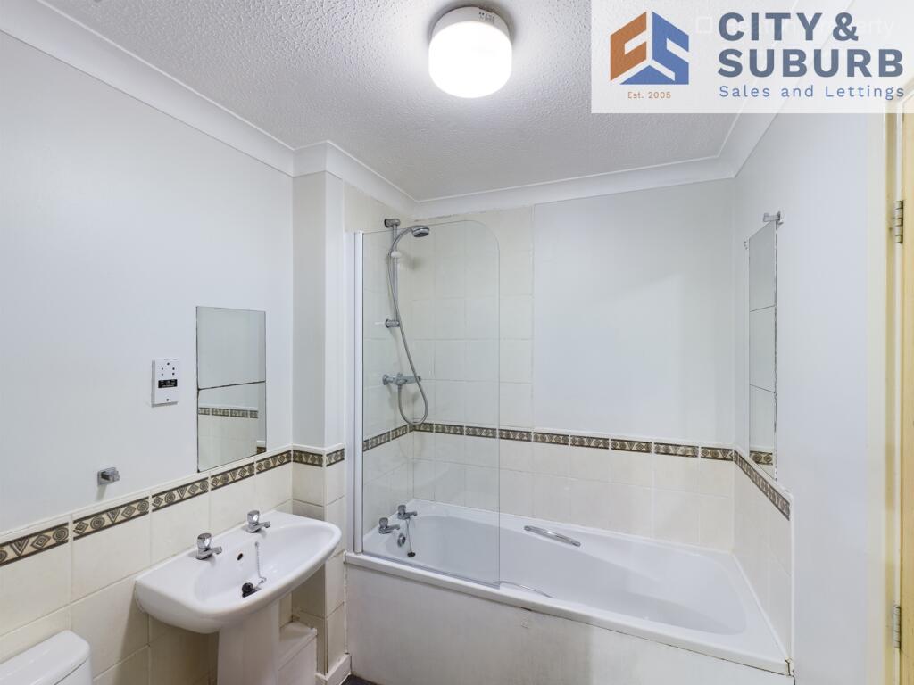 CHR44F1 Bathroom