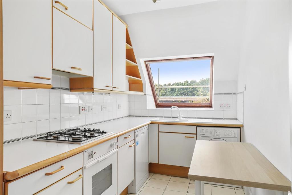 Flat 4, 15 Redington Gardens - jrubaP3OR88qsaKrPyH