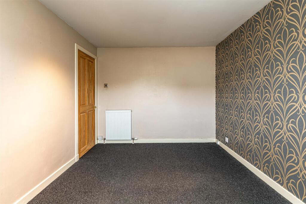 8 Whitefield Crescent Newtown St Boswells 23.jpg