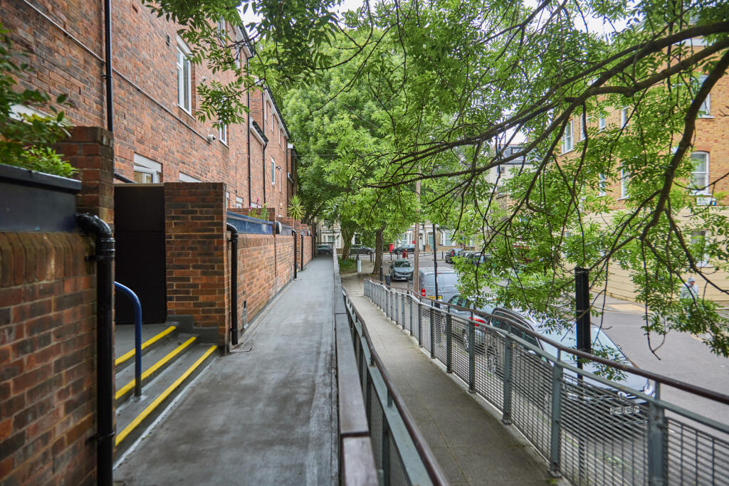 288206 - Juliet-Murphy-Photography-Berkeley-Wal...