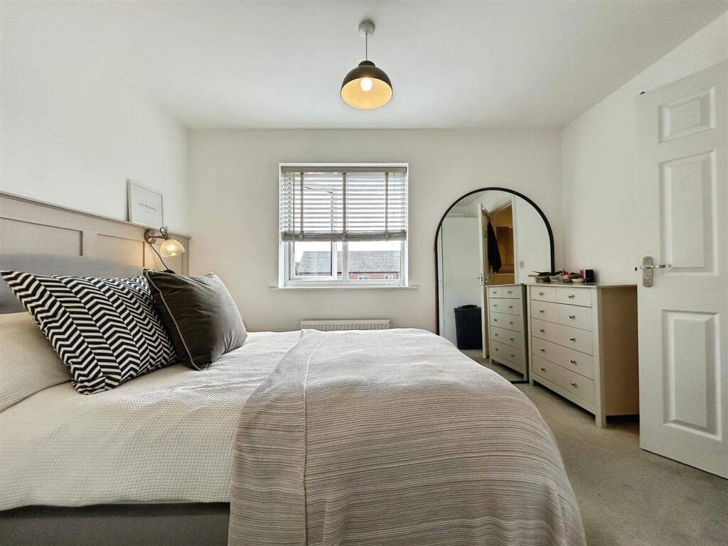 57711716-D-4555-AF9D-44F2E7CC3B14-1729-000000DBC57