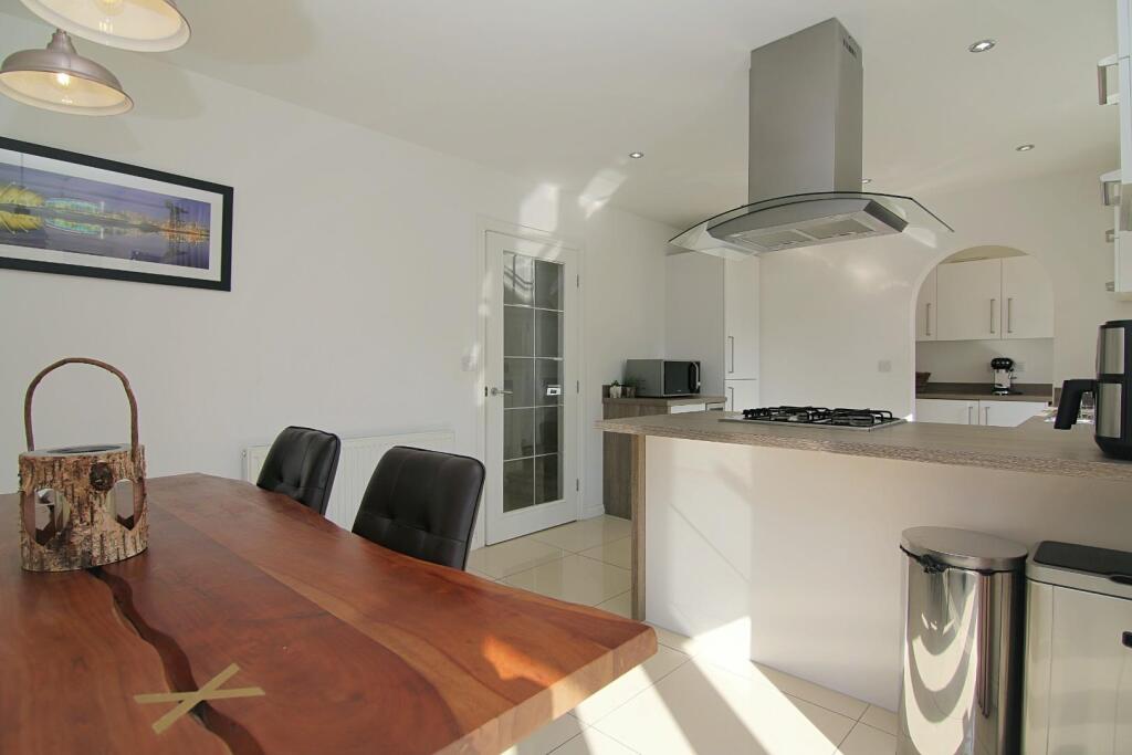 DINING KITCHEN