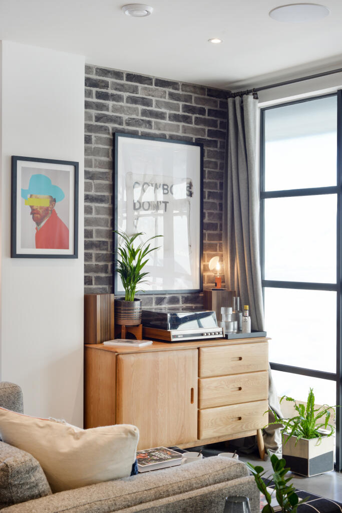 Bagel Factory Show Flat Ph18.jpg