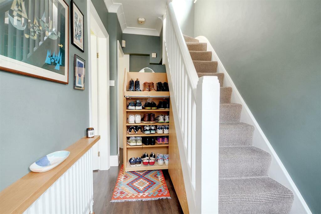 Entrance Hall_2.jpeg