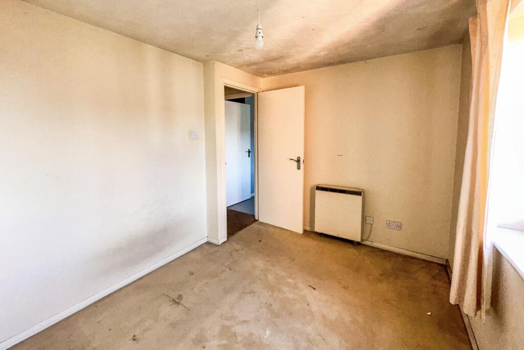 16 Loughman Close, Kingswood, Bristol, BS15 4BZ