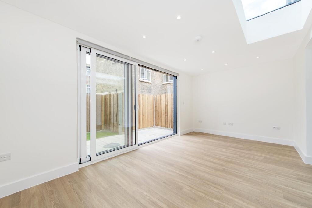 Rear Sliding Doors