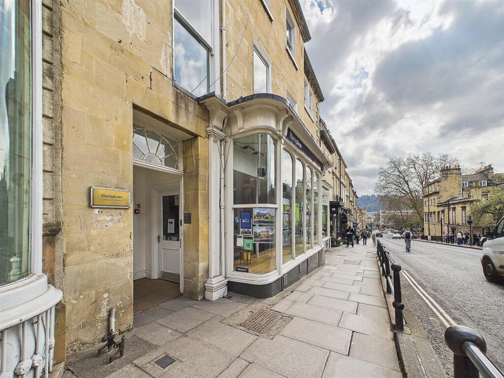 16 - Frist Floor Office In Bath.jpg