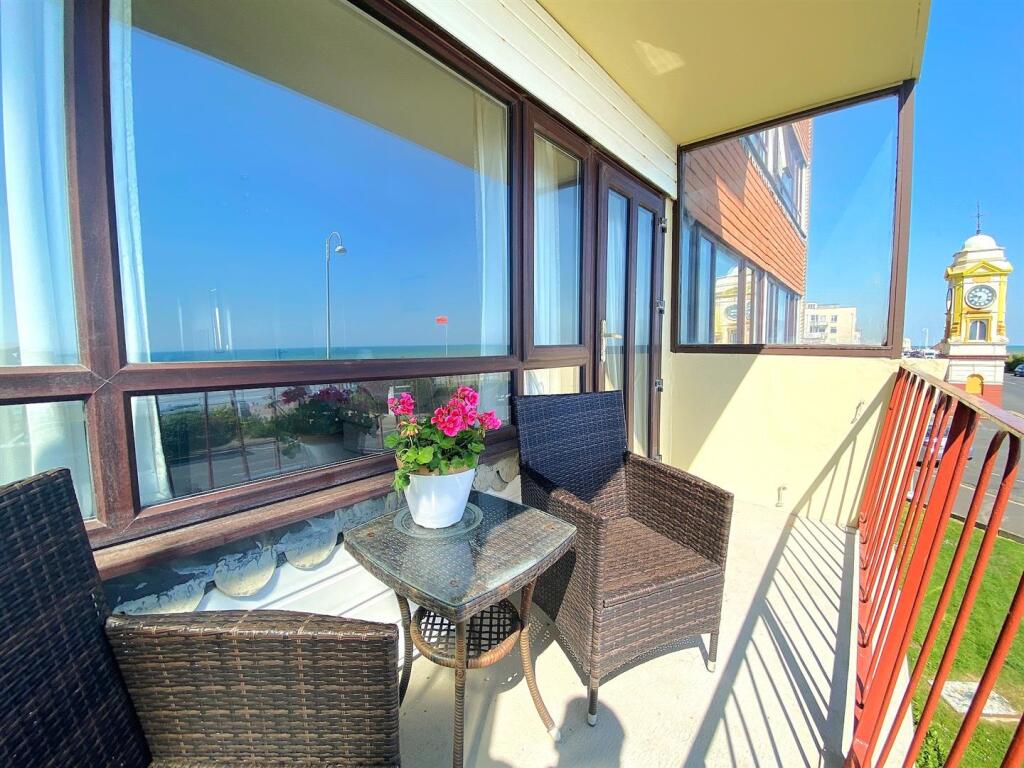 3 Clock Tower Ct - Balcony.jpg