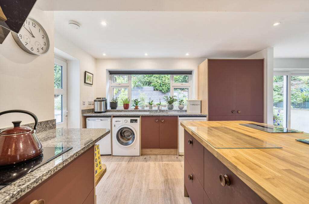 1343551-16-68a704...