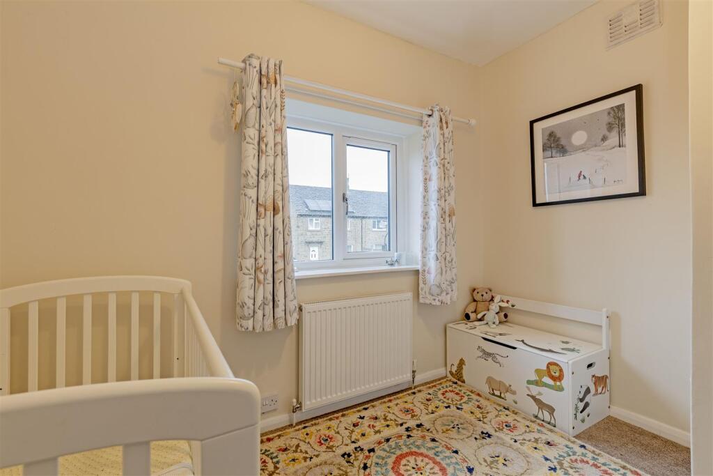 Bedroom 3-1.jpg