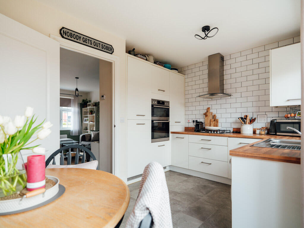 Kitchen / Dining Room
