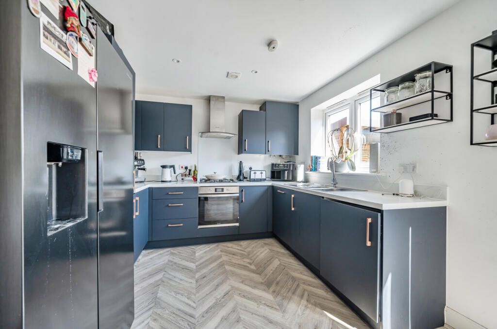 1320883-20-68713a...