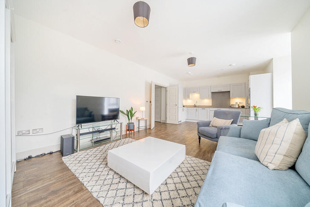 41-681c96ee6bd6b-...