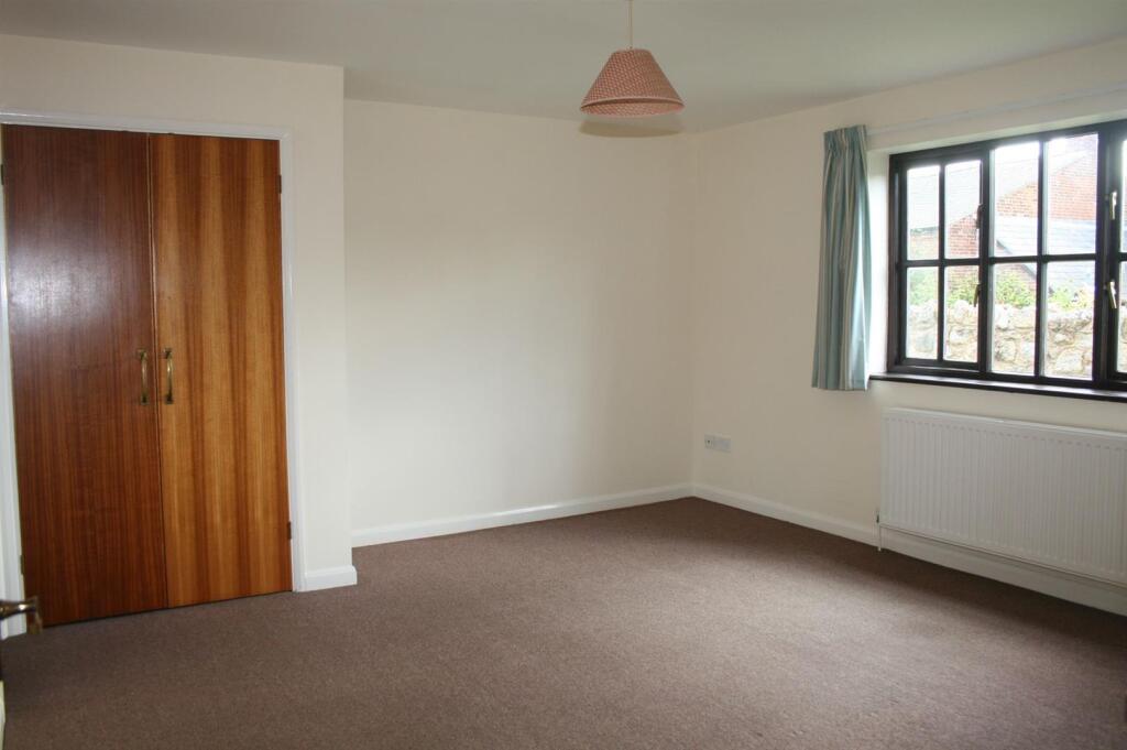 Poplars Close Lounge.jpg