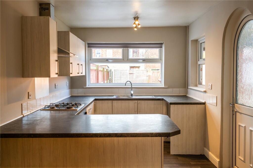 Kitchen (2)
