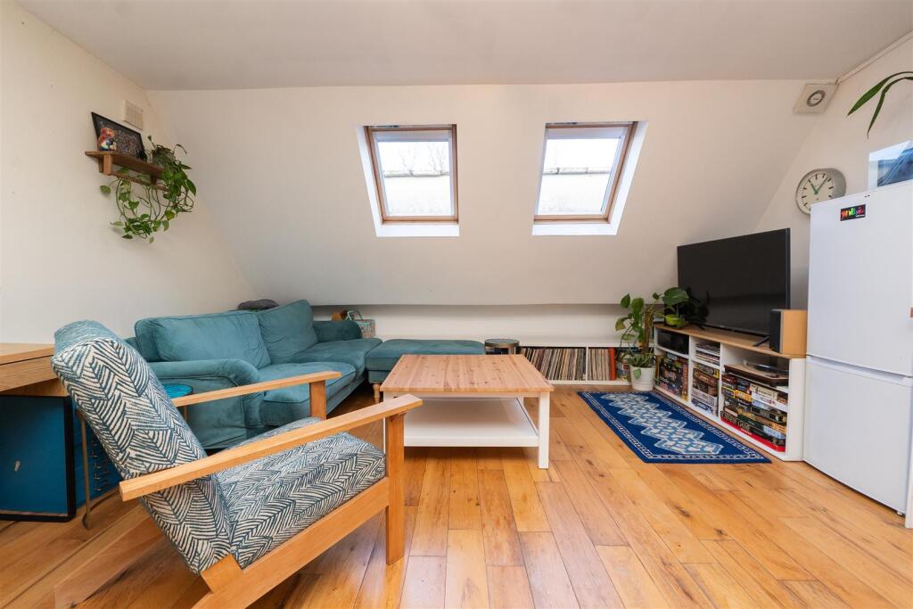 15 - Top floor one-bedroom flat for Auction, St Ge