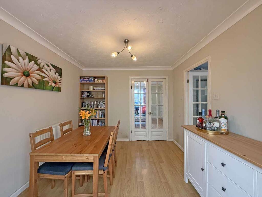 Cayley Way 39 - Dining Room 2.jpg