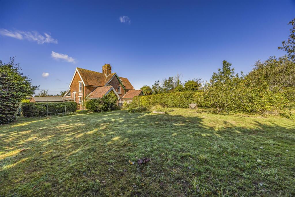 Cupressus, Woodmancote, Emsworth-PorticoMarketing-