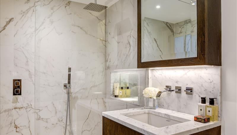 Bathroom   .jpg