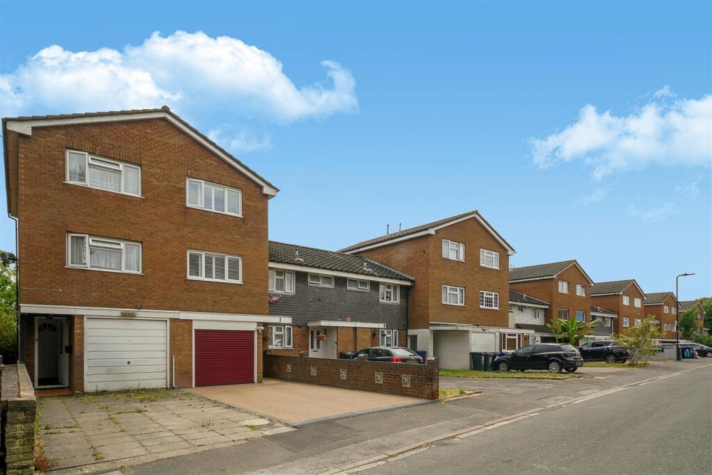 2 Dimmock Drive - a6XcxoH6yzLQRnRwVjXk.jpg