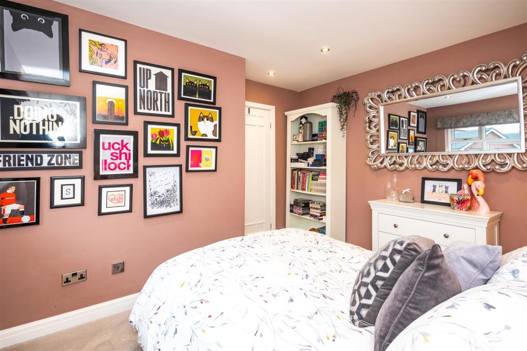 Bedroom 2 Aspect 3.jpg