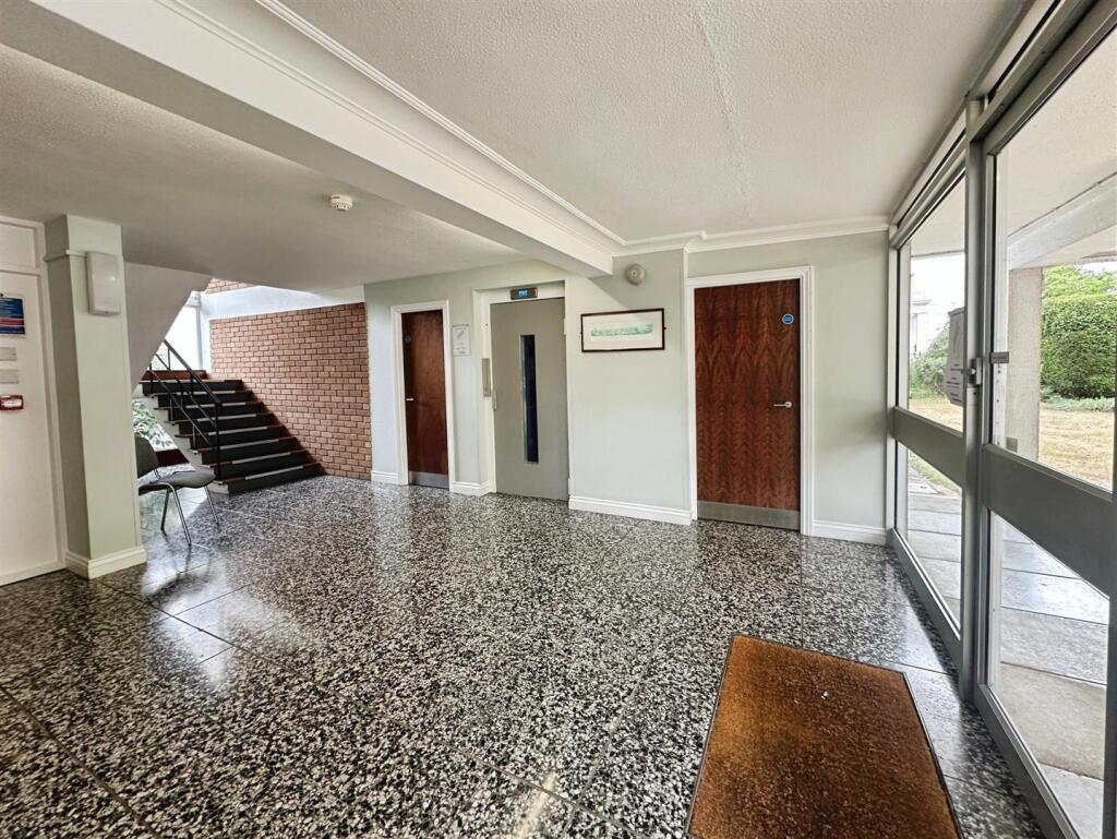 dc90750e--431F-B1FA-0B1245D56A01-61268-000013ECAEC