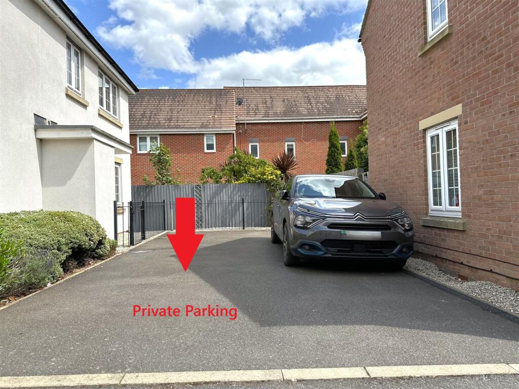 Private Parking 621