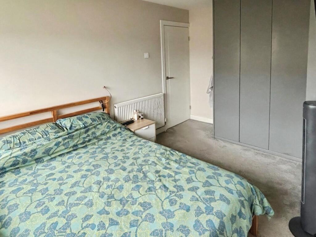 93 Kestrel bed 1 a.jpg