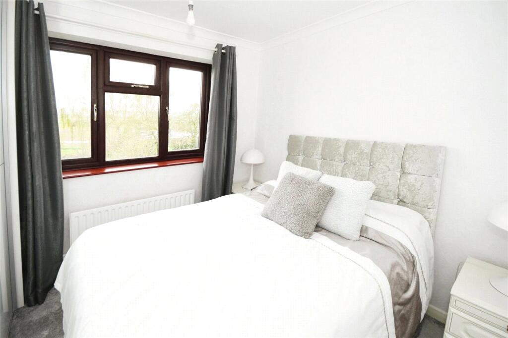 Bedrom 2