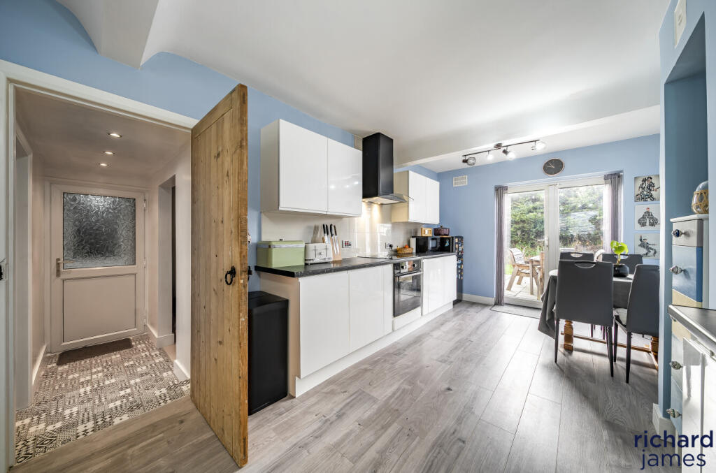 b5d017374c9e4c2ba89457a0c6c70e2d