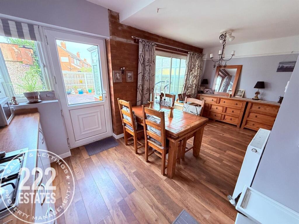 PHOTO-2025-11-28-17-21-44 (4).jpg