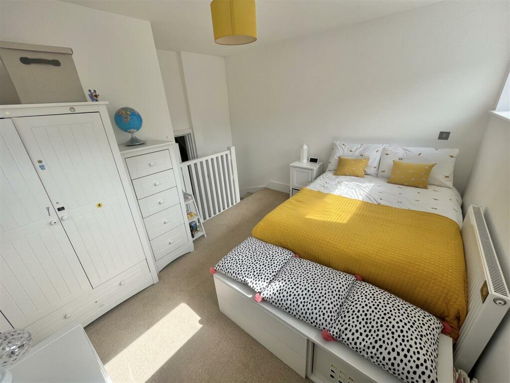 Bedroom 2 Aspect 3