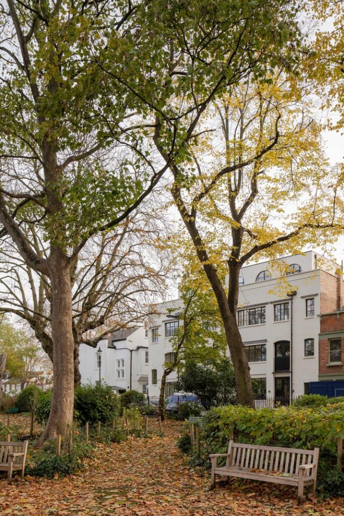 244412 - Fl.6, 3 Barnsbury Square, London, N1 -...