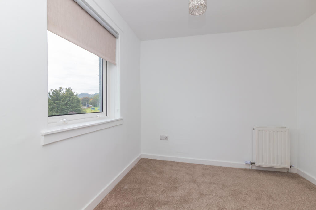 10 waverley road pa20ae L-30