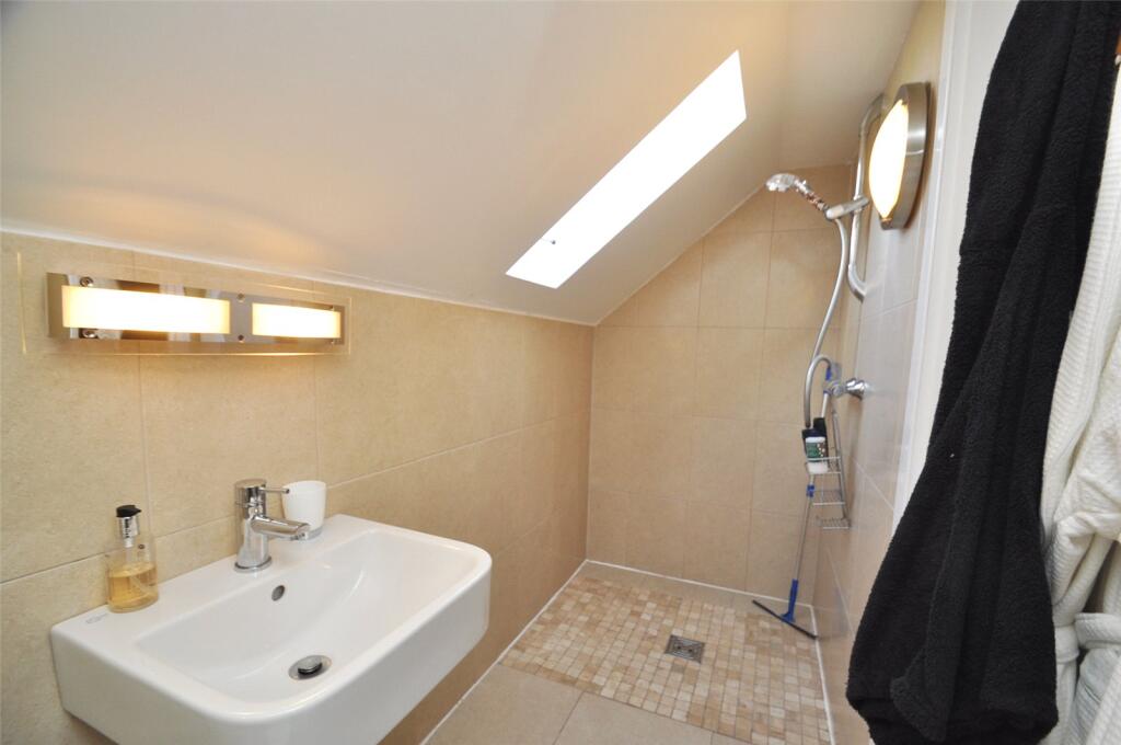 Bed 2 Ensuite