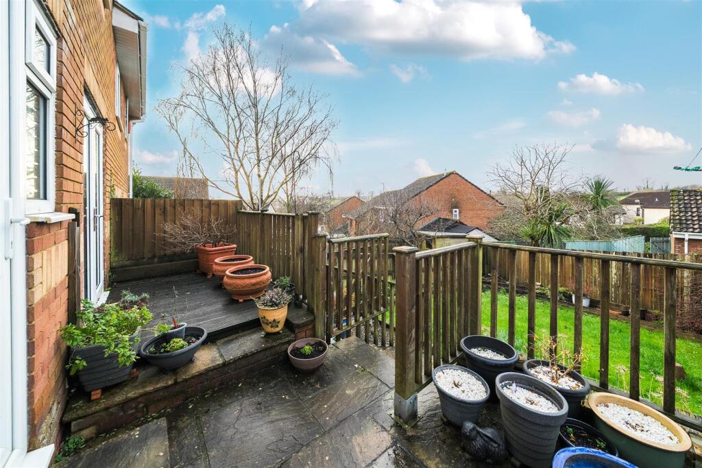 Primrose Decking.jpg