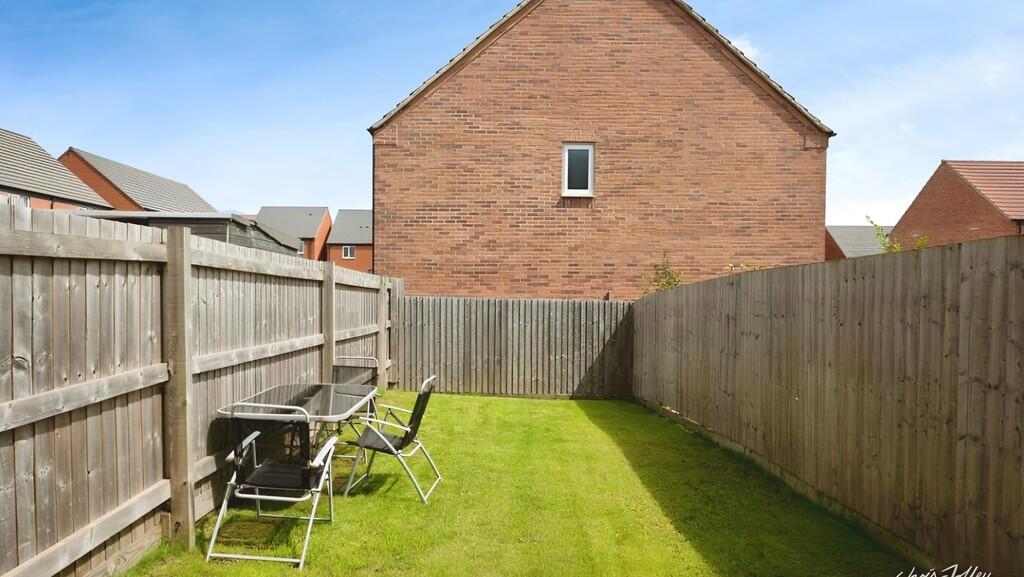 Rear garden 4 Cra...