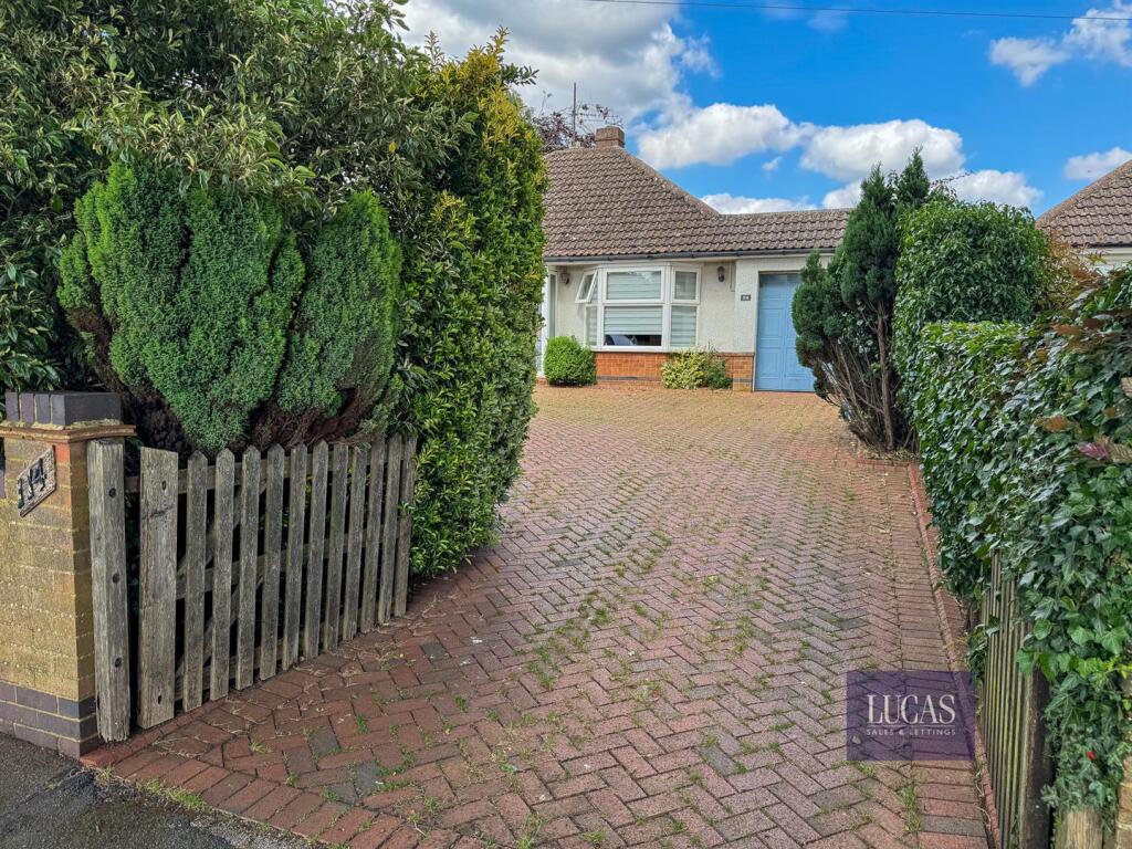 114 Gipsy Lane Kettering-6.jpg