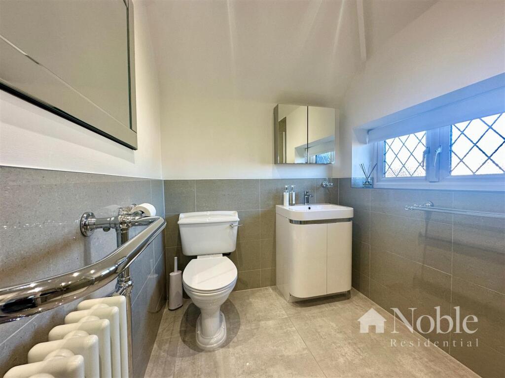 Ensuite