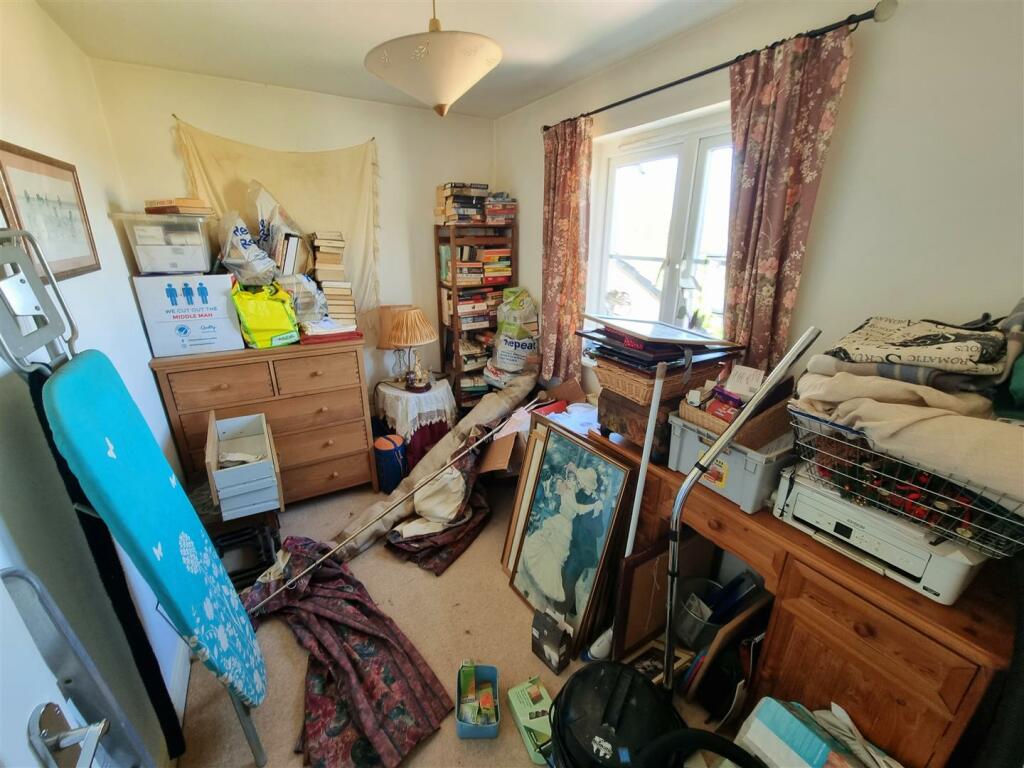 Bed 3.jpg