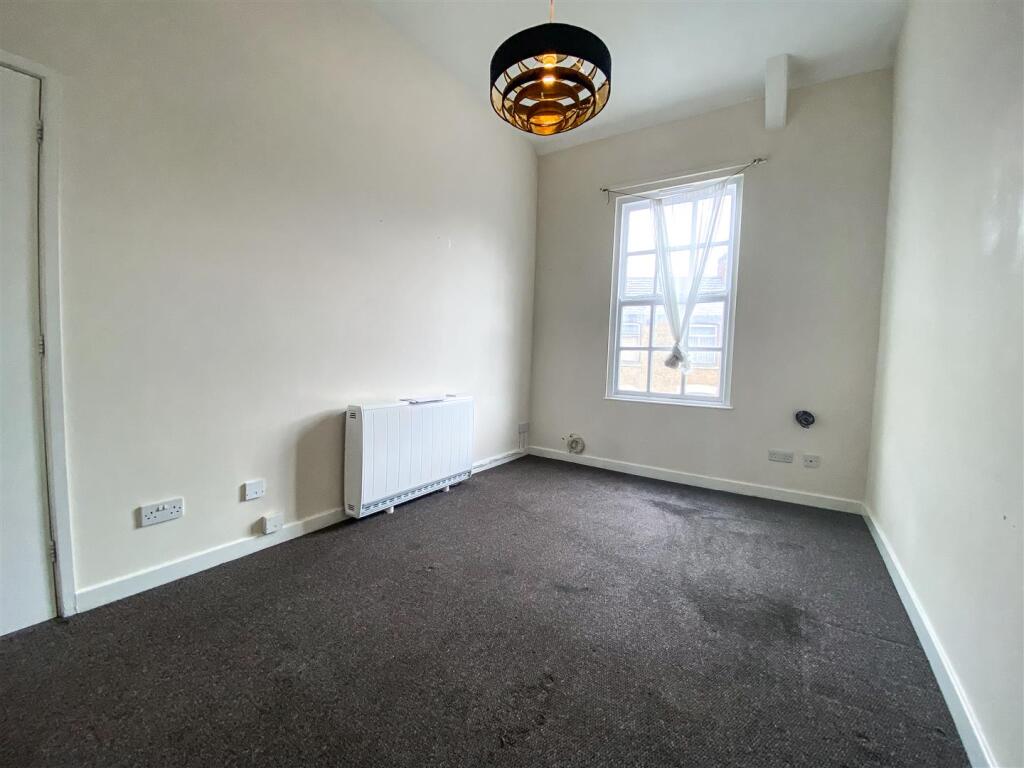 Bell Hill, Rothwell, Kettering